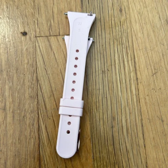 *last chance!!* Fitbit Versa | Accessories Only - 2 bands, 3 screen protectors - Picture 8 of 11